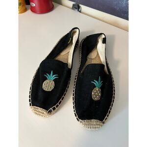Soludos pineapple embroidered slip on shoes size 7